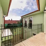 New 6 - Self Check In, Free Parking Apartment Bratislava