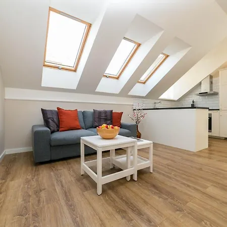 New 6 - Self Check In, Free Parking * براتسيلافا