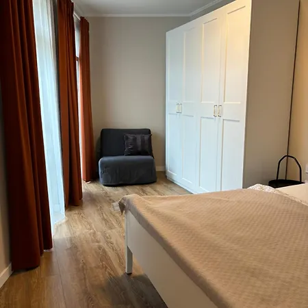 New 6 - Self Check In, Free Parking *