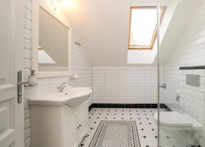 Apartment New 6 - Self Check In, Free Parking Bratislava